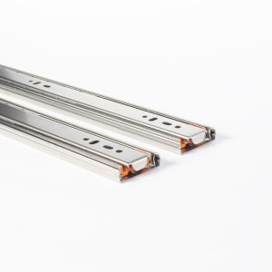 Riel para gaveta con extensión total de 450 mm